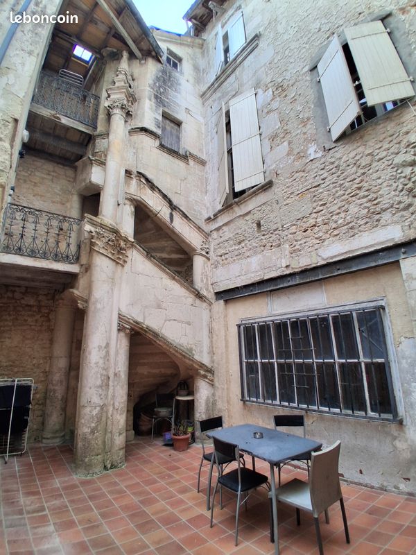 Immeuble 8 pièces 223 m² · à Saintes · 223 m² · 298 000 €