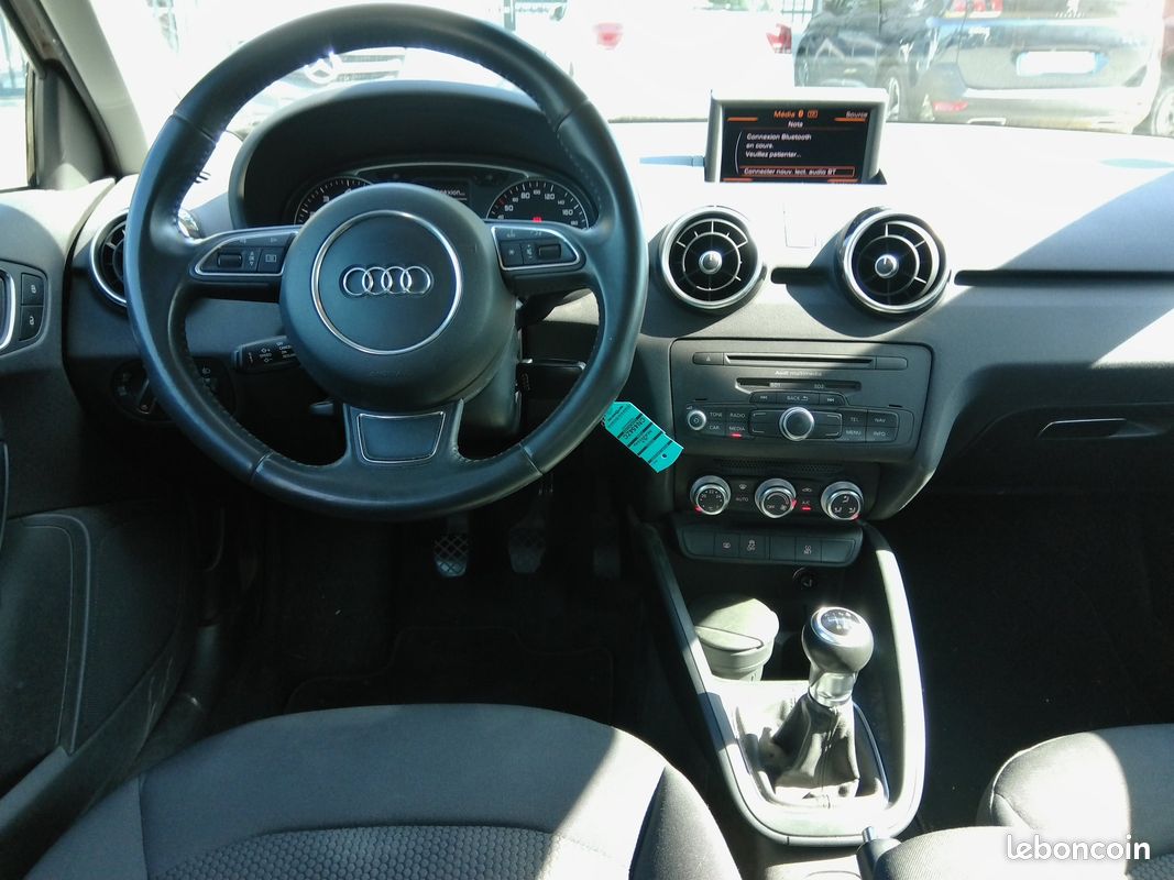 Audi a1 sportback 1.2 tfi 86 ambiente france / 1°main 12/12 77mkm radar ar/ja15/tel/regul/capteur pluie+lum/fact entretien (image 8)