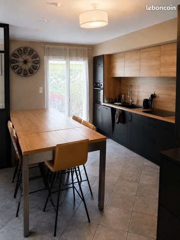 Maison 5 pièces 112 m² · à Attignat · 112 m² · 310 000 €