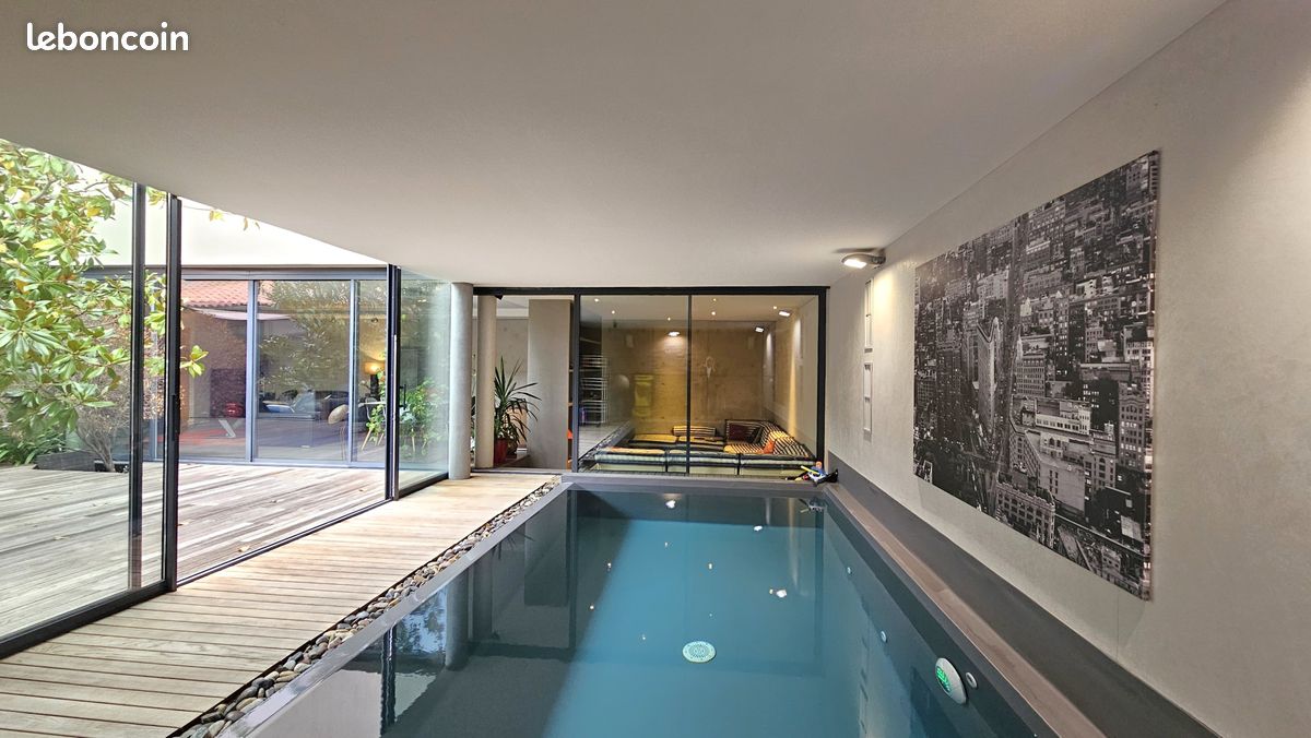 Maison 10 pièces 339 m² · à Cholet · 339 m² · 670 000 €