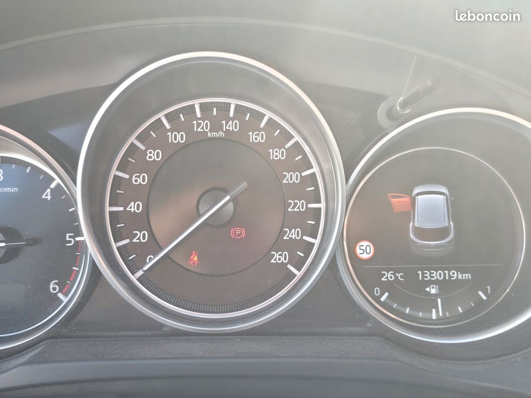 MAZDA CX-5 2.2 SKYACTIV-D 150 DYNAMIQUE 2WD / ATTELAGE / CAMERA 360 / CARPLAY / SIEGES ET VOLANT CHAUFFANTs (image 11)