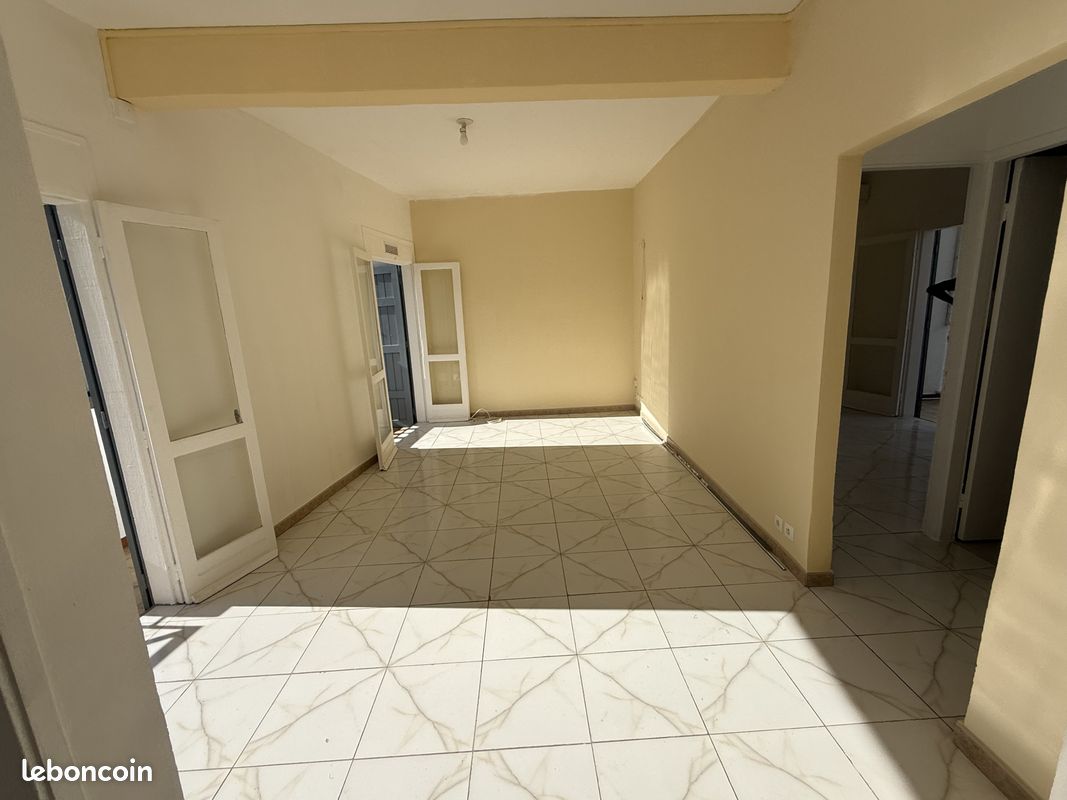 Appartement 2 pièces 37 m² · à Saint-Denis · 37 m² · 790 €/mois