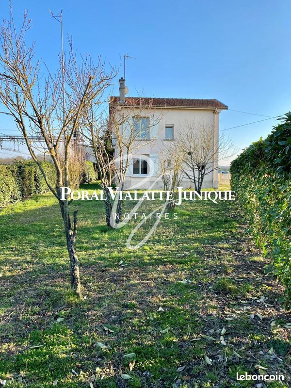 Maison 4 pièces 79 m² · à Saint-Martin-du-Mont · 79 m² · 813 €/mois