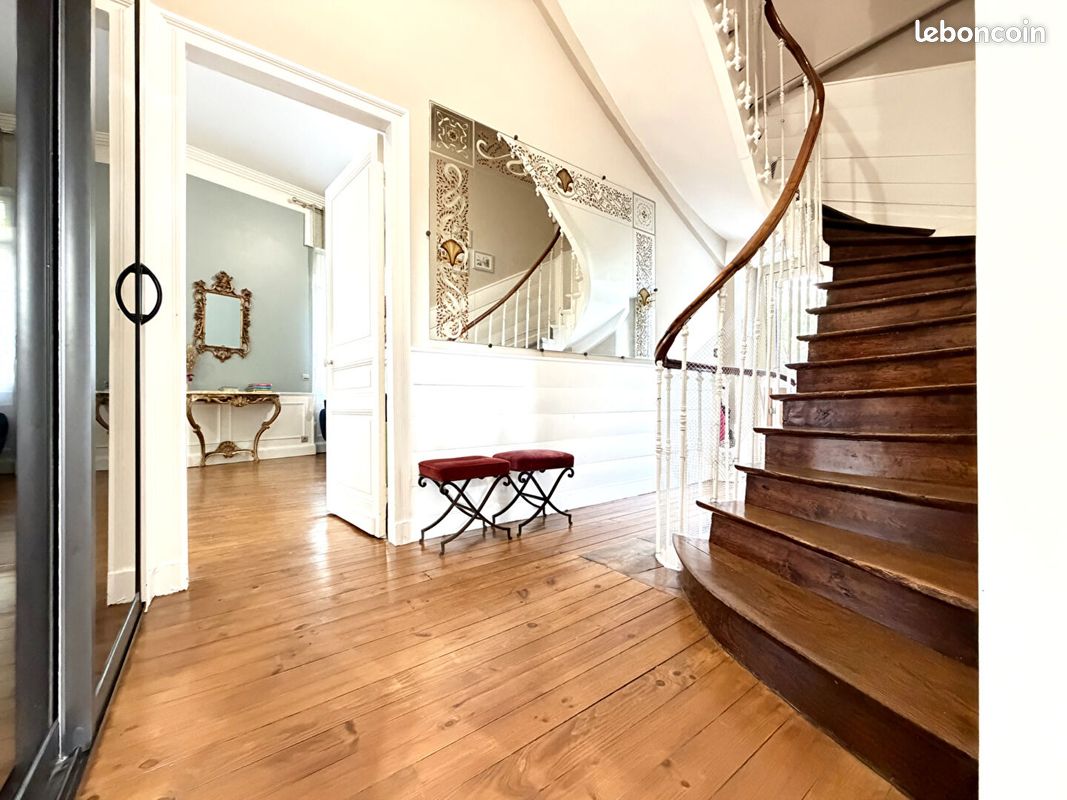 Maison 12 pièces 266 m² · à Périgueux · 266 m² · 577 500 €