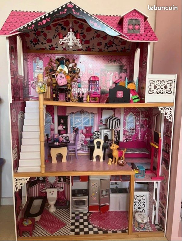 Maison de poupée + accessoires compris (image 1)