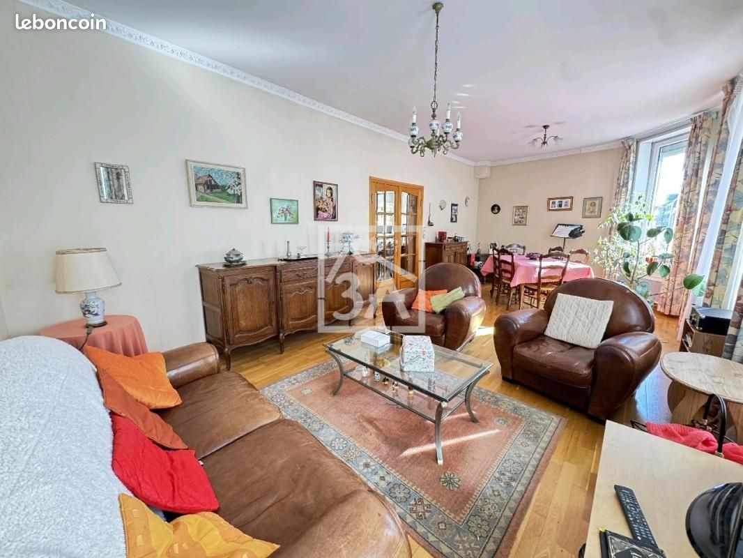 Appartement 4 pièces 95 m² · à Calais · 95 m² · 159 000 €