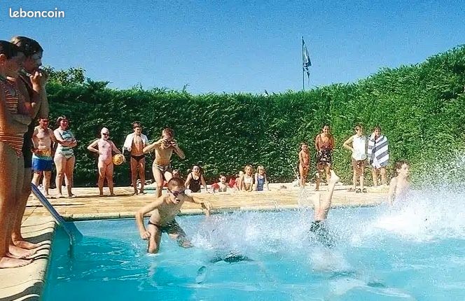 Mobil-home au calme avec beau point de vue dans camping familial avec piscine (image 18)