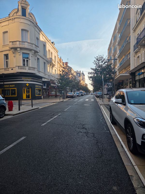 Immeuble 12 pièces 282 m² · à Vichy · 282 m² · 650 000 €