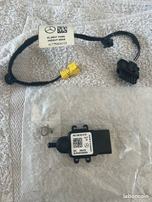 Calculateur capteur de sous siège d’impact collision A0008203203 Mercedes et AMG Classe A W177 B W247 CLA W118 GLA H247 GLB X247 GLE GLS GLC C E ect.. Original (image 1)