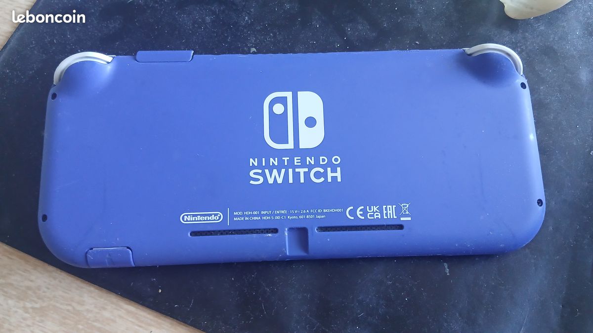 Switch lite (image 3)