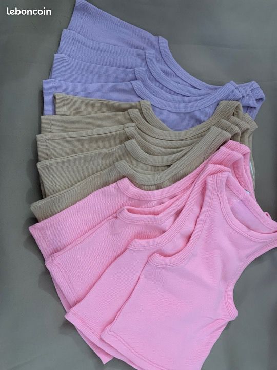 Crop top (image 1)