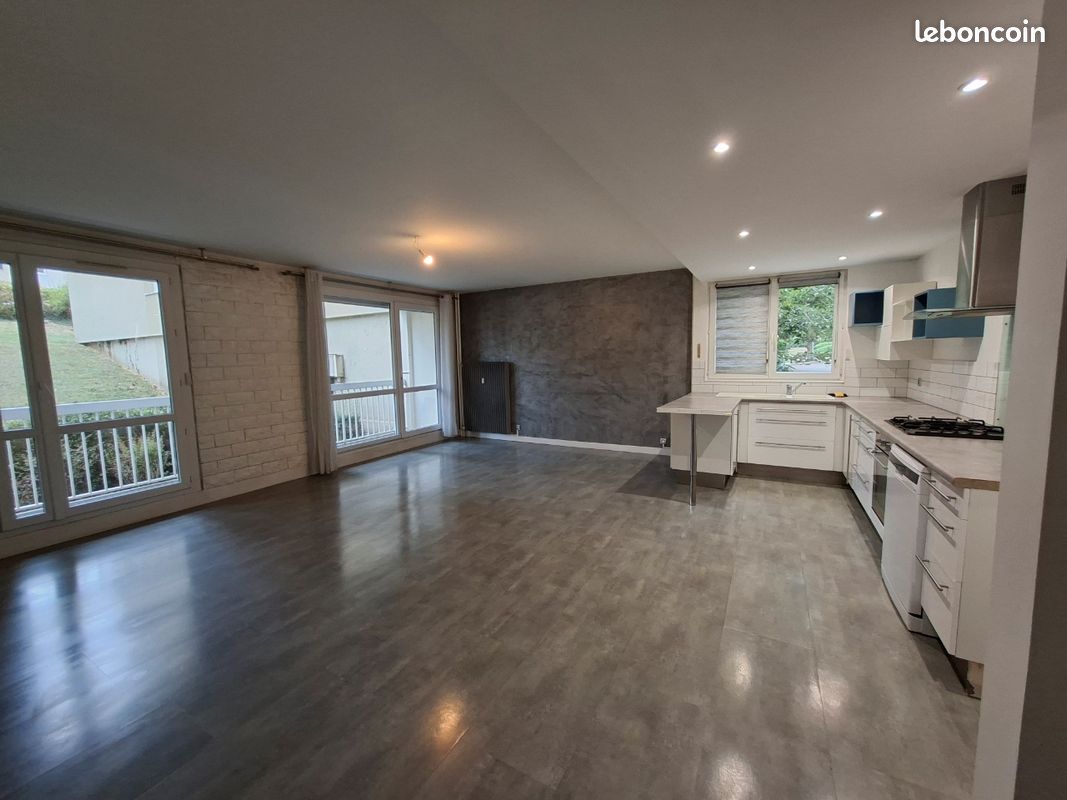 Appartement 3 pièces 75 m² · à Saint-Étienne · 75 m² · 98 300 €