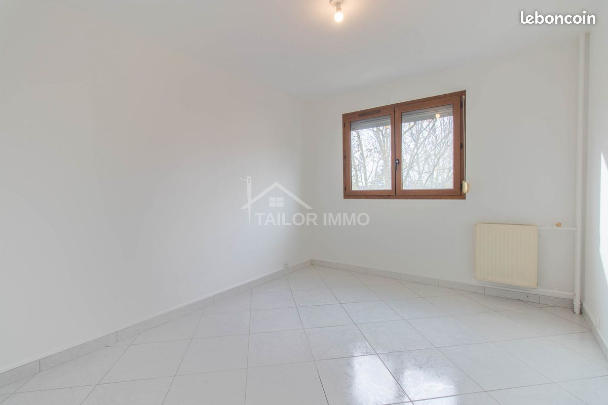 Appartement a louer vaulx-en-velin - 3 pièce(s) - 71 m2 - Surfyn