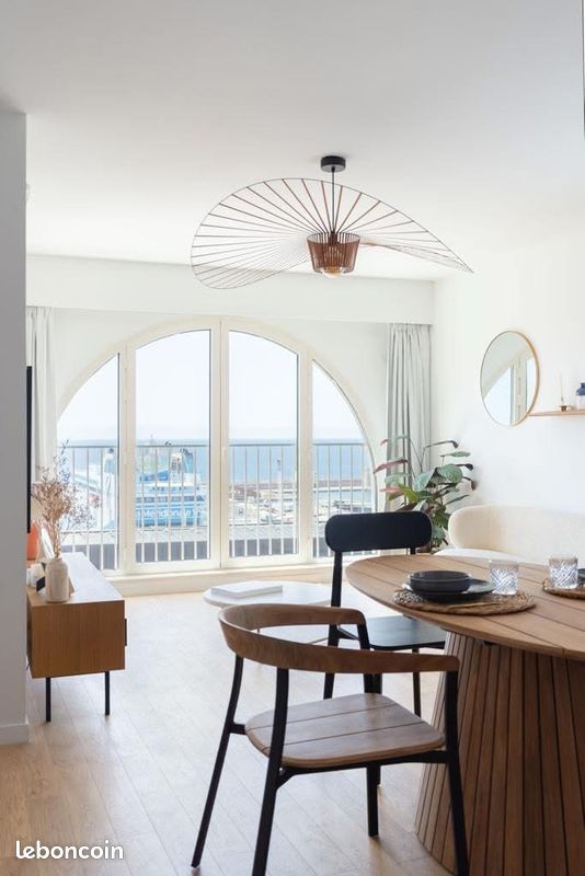 Appartement 3 pièces 79 m² · à Marseille · 79 m² · 2 500 €