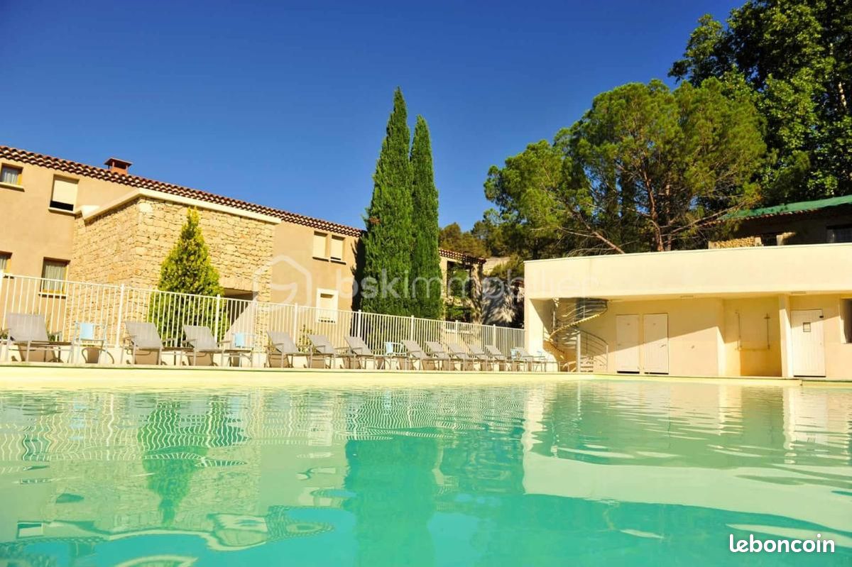Appartement 3 pièces 44 m² · à Beaumettes · 44 m² · 27 000 €