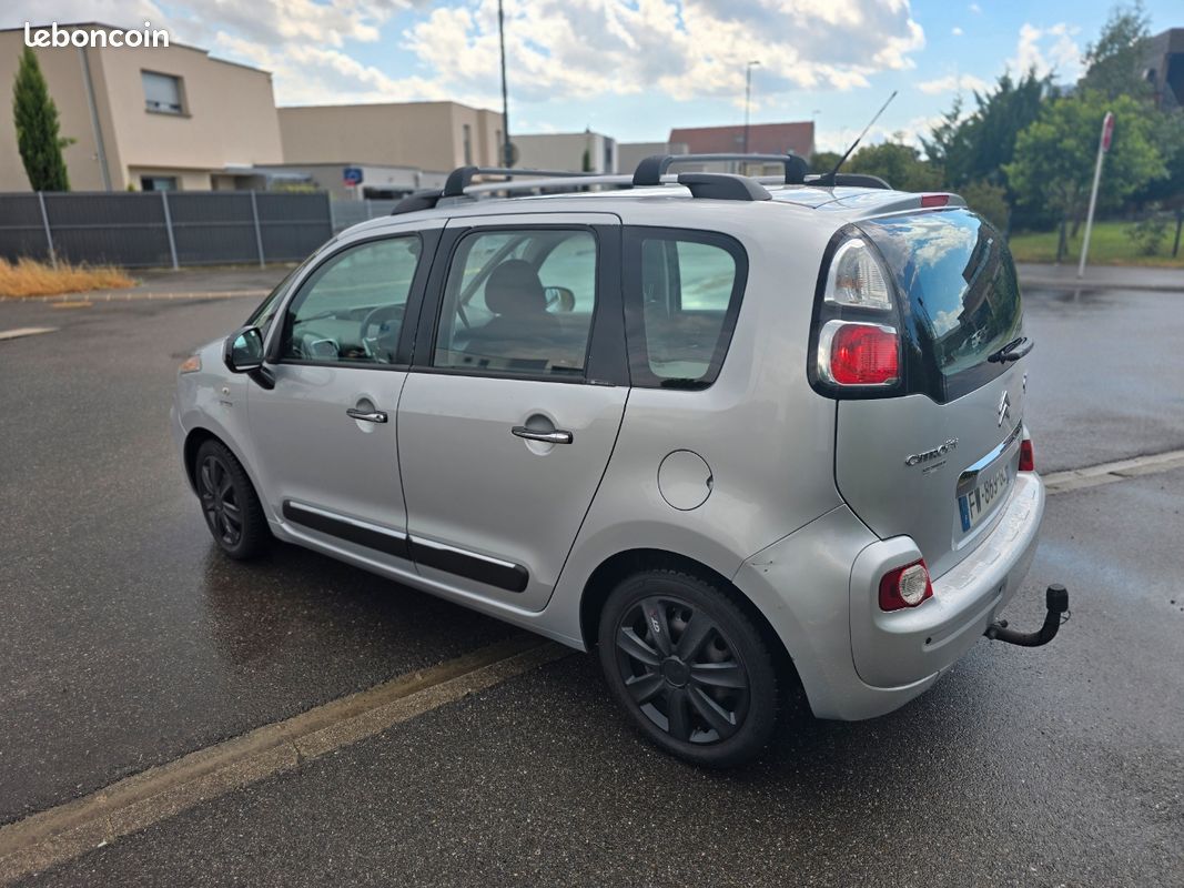 Citroën C3 Picasso 1.6 HDi 110 ch superbe état (image 5)