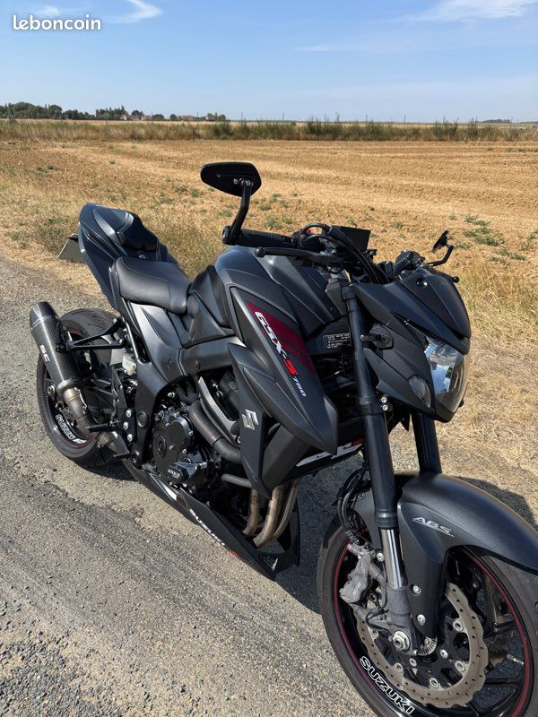 Suzuki gsxs750 (image 2)