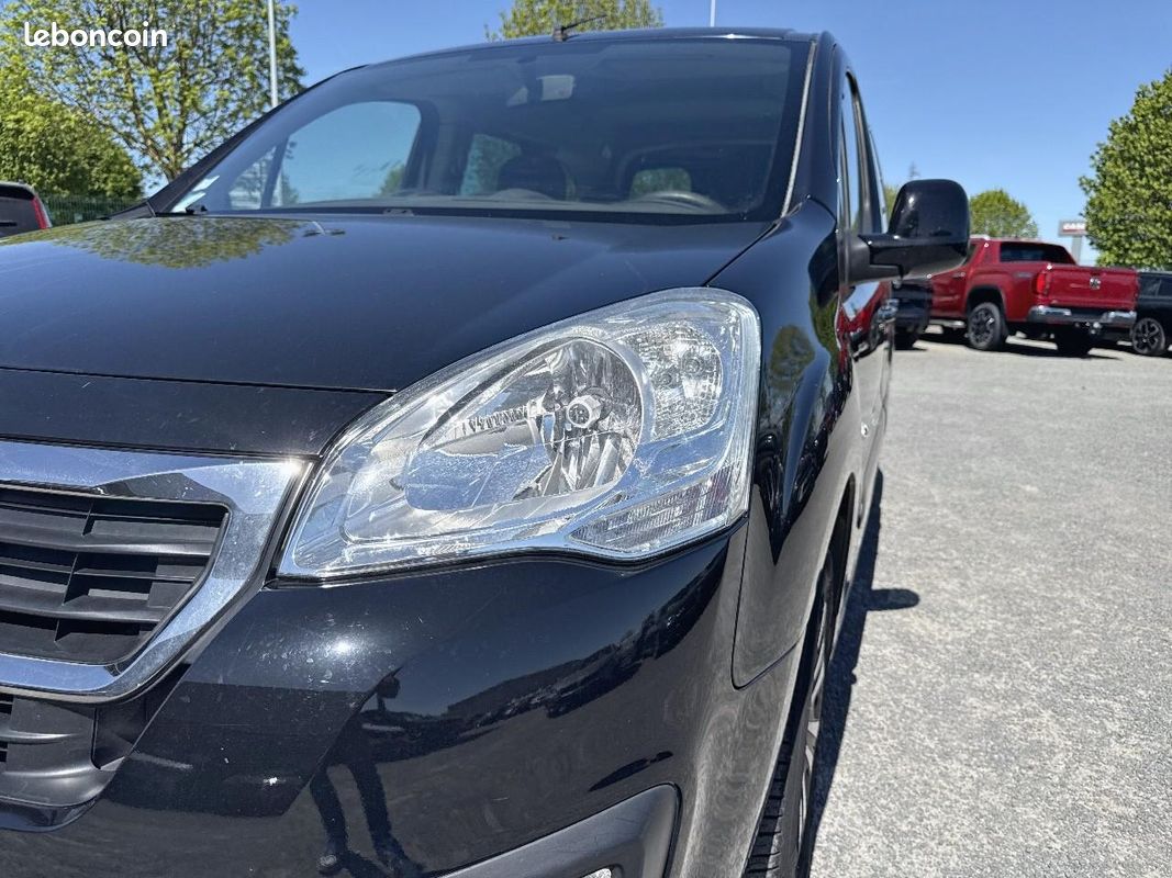 PEUGEOT PARTNER 1.6 BlueHDi 100 II TEPEE COMBI Active PHASE 3 (image 26)