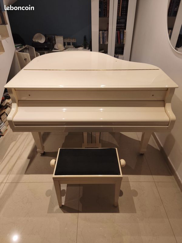 Piano Quart de Queue - Samick (image 2)