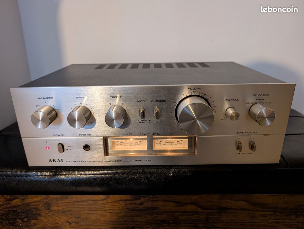 Amplificateur Intégré Akai AM-2350 - Vintage 1979 - Japon - Argenté
