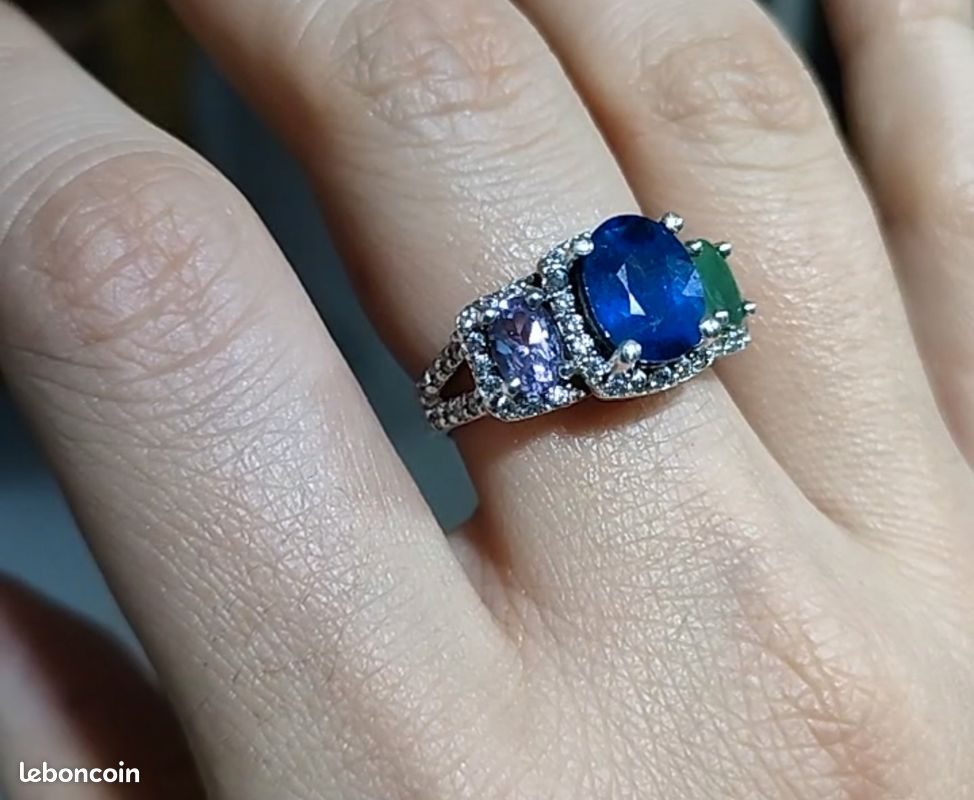 Bague en saphir et émeraude (image 2)
