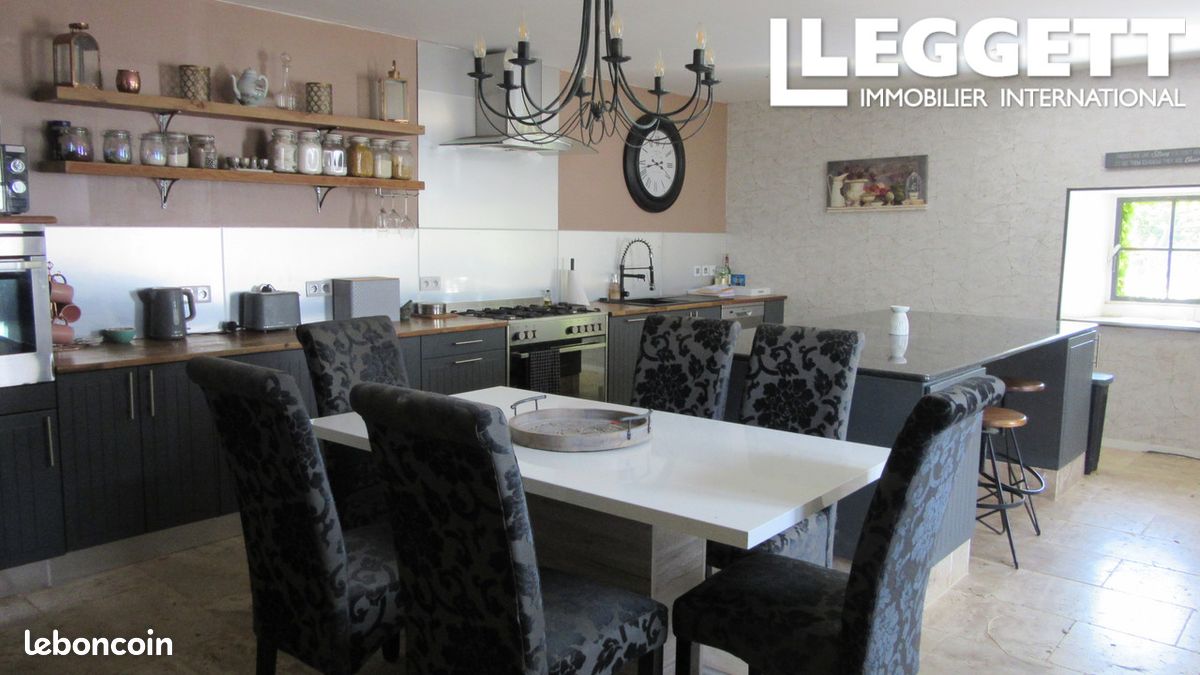 Maison 5 pièces 203 m² - Champniers 86400 (image 2)