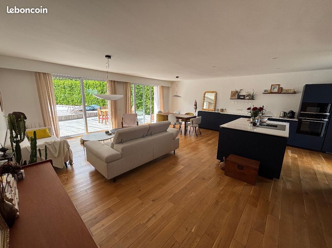 Maison 6 pièces 143 m² · à Francheville · 143 m² · 755 000 €