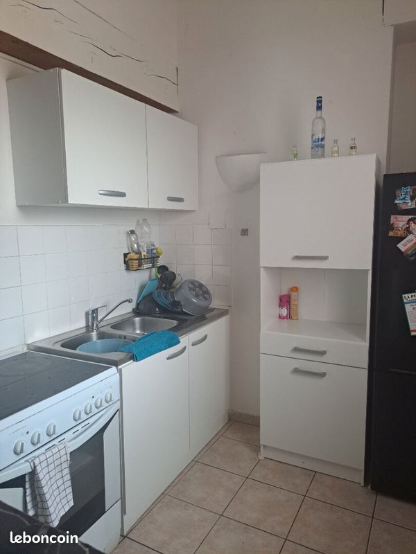 Appartement 3 pièces 44 m² · à Saint-Maximin-la-Sainte-Baume · 44 m² · 619 €/mois