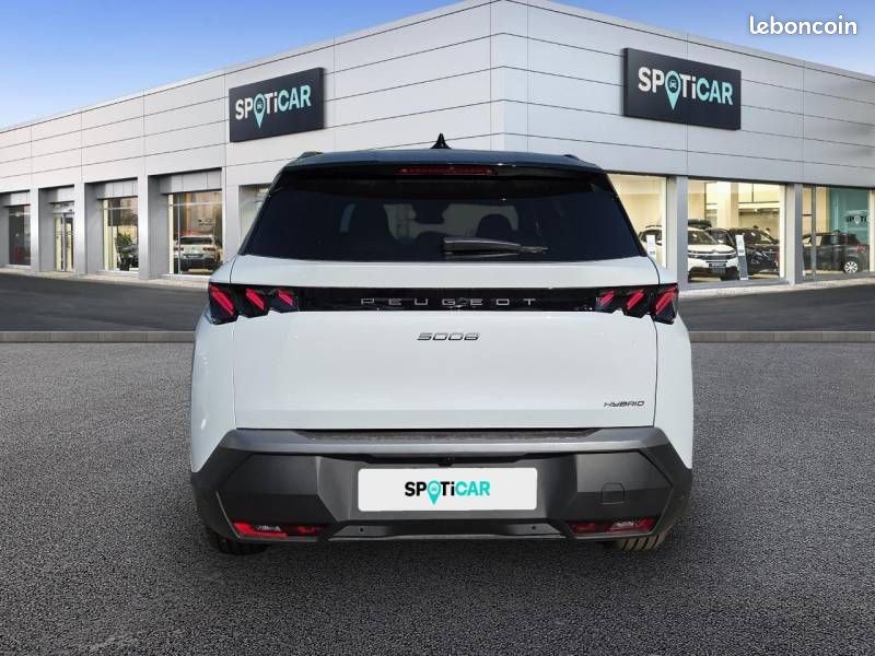 Peugeot 5008 Hybrid 145 e-DCS6 GT (image 4)