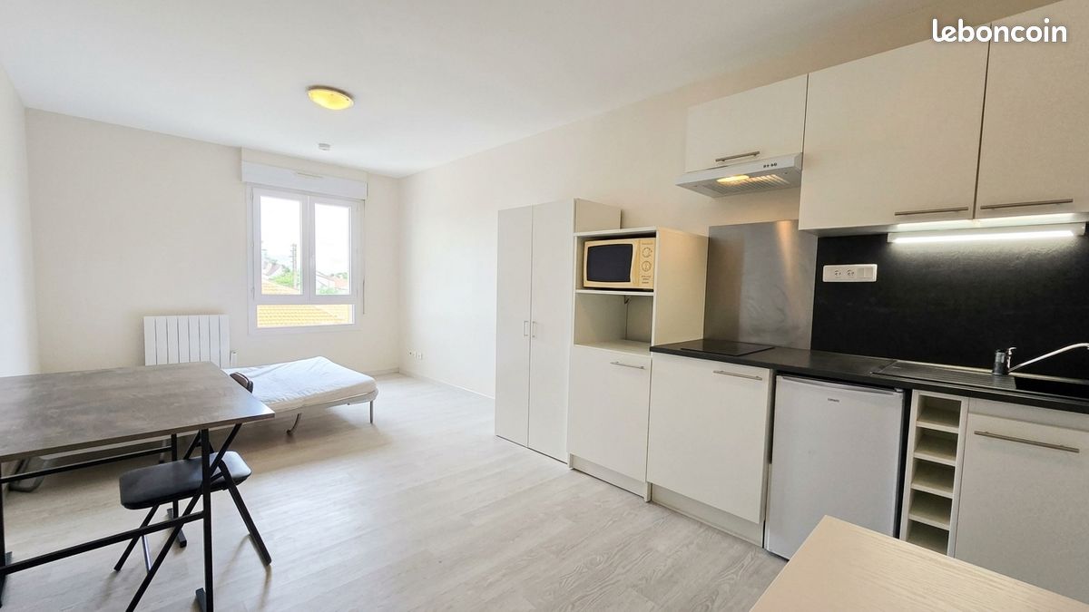 Appartement 1 pièce 23 m² · à Niort · 23 m² · 78 000 €