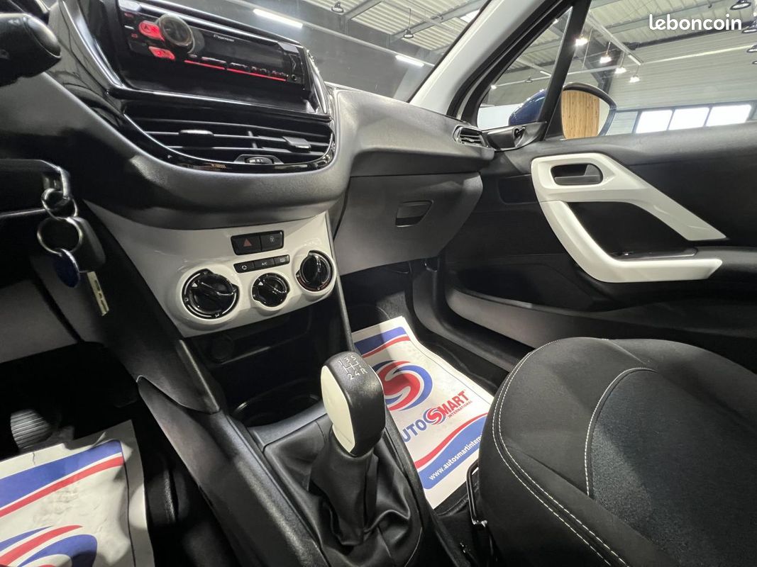 PEUGEOT 208 1.2i PureTech - 68Cv LIKE PHASE 2 CLIM (image 12)