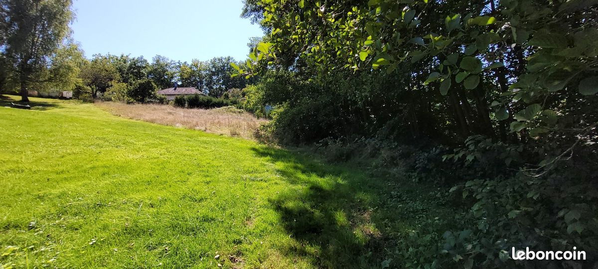 Terrain 1528 m² · à Saint-Dié-des-Vosges · 1 528 m² · 39 870 €