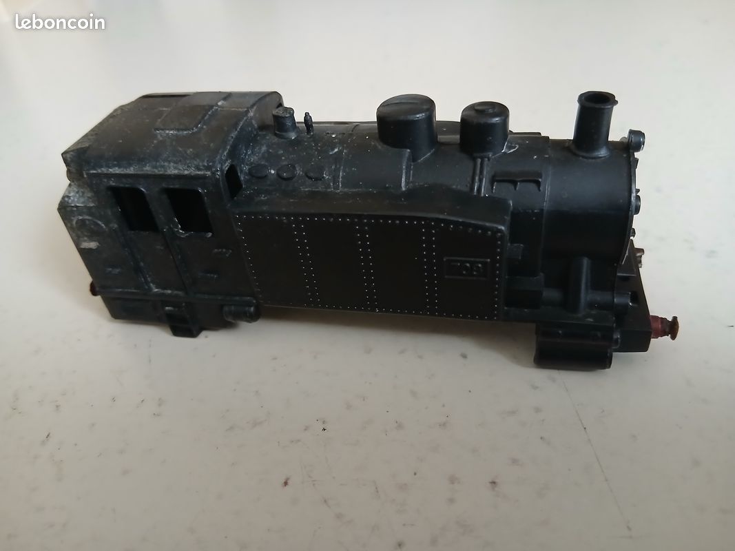 2 wagons voyageurs CIWL jouef en bon état bien lire l'annonce