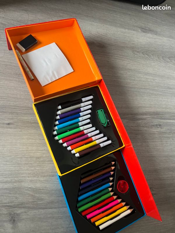 Lot, crayon de couleur et crayon feutre (image 1)