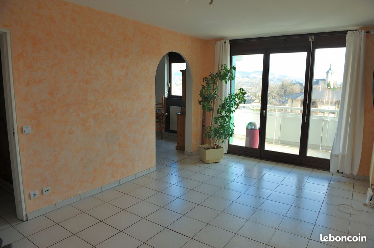 Appartement 3 pièces 63 m² · à La Motte-Servolex · 63 m² · 1 050 €/mois