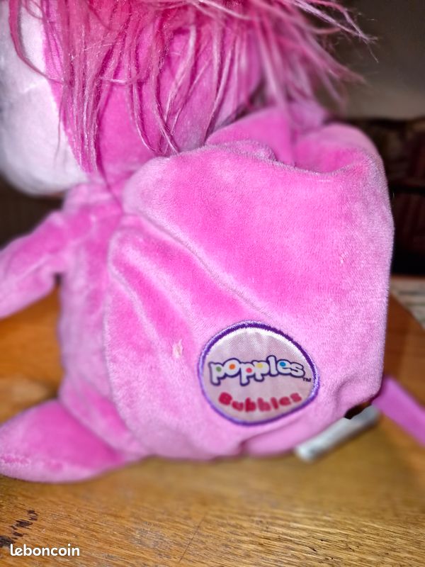 JOUET FIGURINE PELUCHE MODERNE POPPLES BUBBLES 25CM ROSE NETFLIX