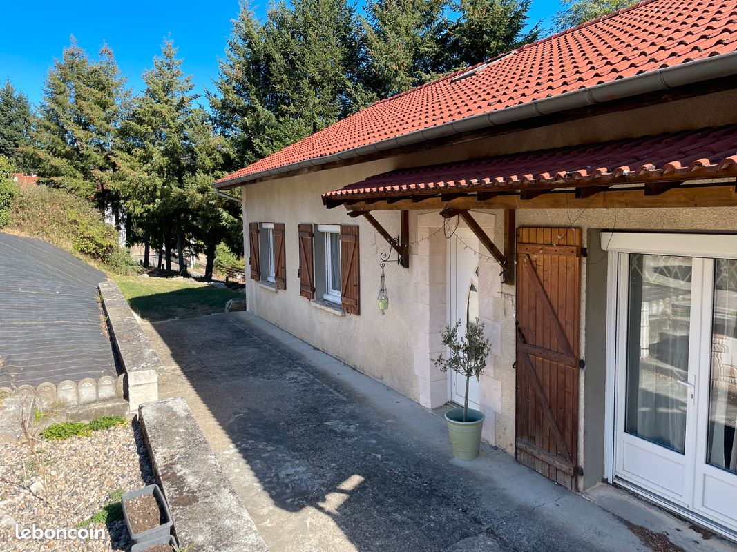 Maison 6 pièces 130 m² · à Aurec-sur-Loire · 130 m² · 250 000 €