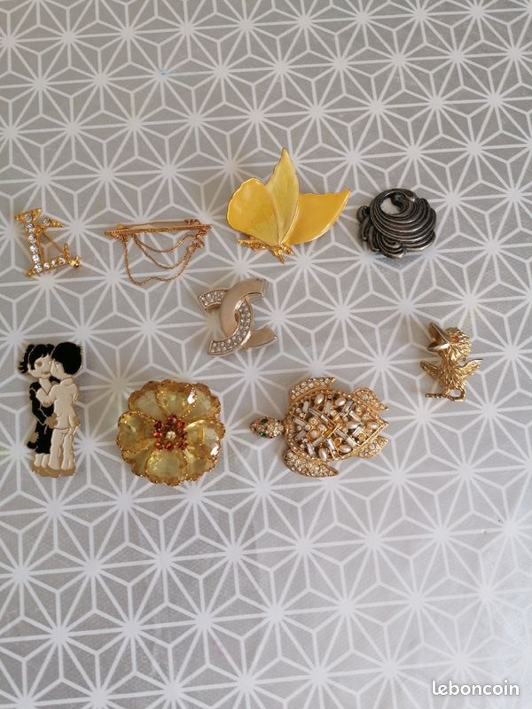 Broches (image 1)