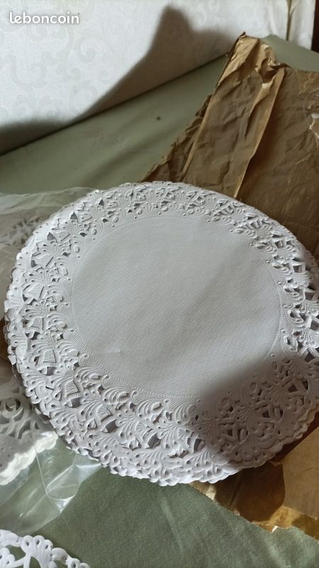 Lot napperons ronds dentelle papier Ø 19 cm pâtisserie déco (image 3)