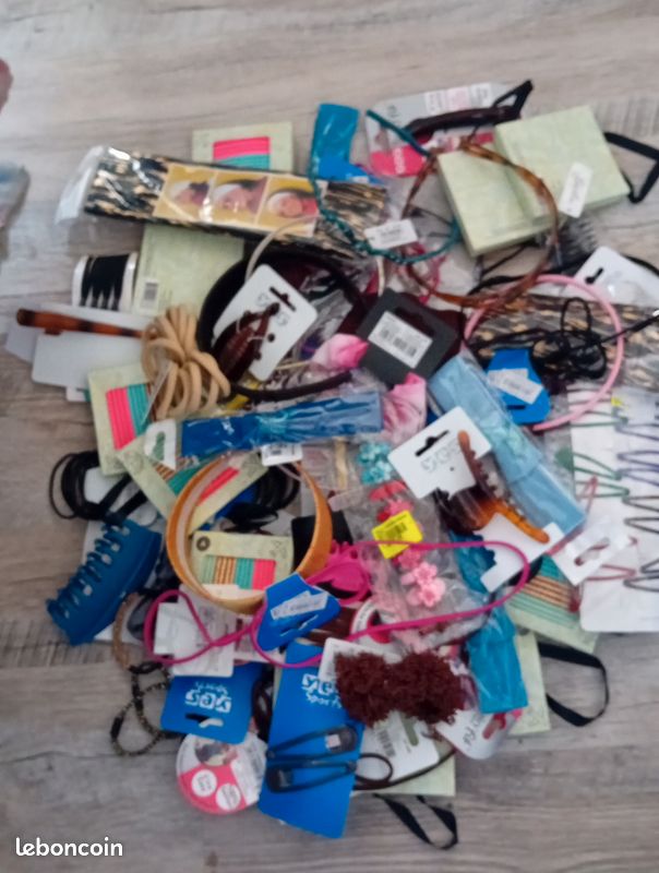 Lot Revendeur N°5 accessoires Cheveux (image 1)