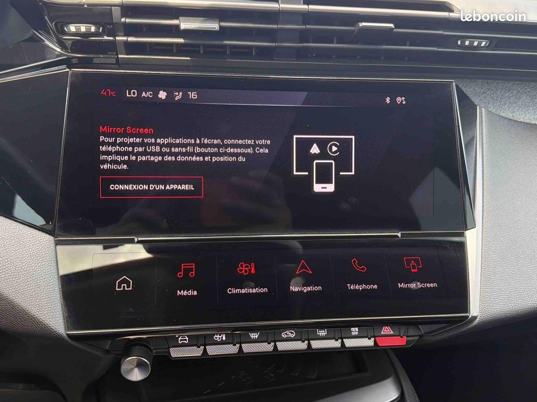 Peugeot 308 1.2 PureTech 130 Allure Pack EAT8 / NAVIGATION + CAMERA (image 17)