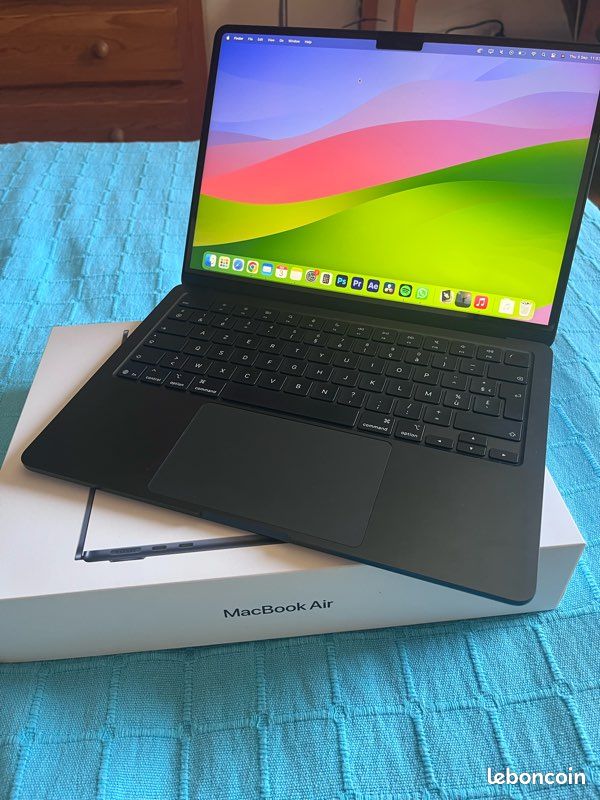 MacBook Air M4 (2025) (image 1)