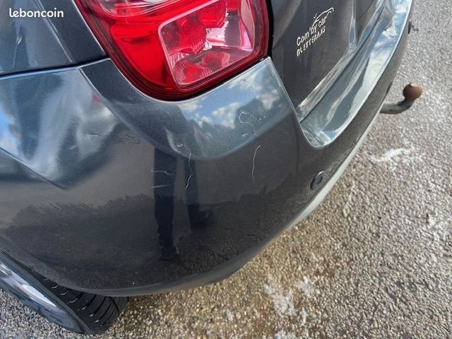 Dacia Duster 1.5 DCI 4X4 110CV DESLEY ATTELAGE CLIM GPS REGUL (image 9)