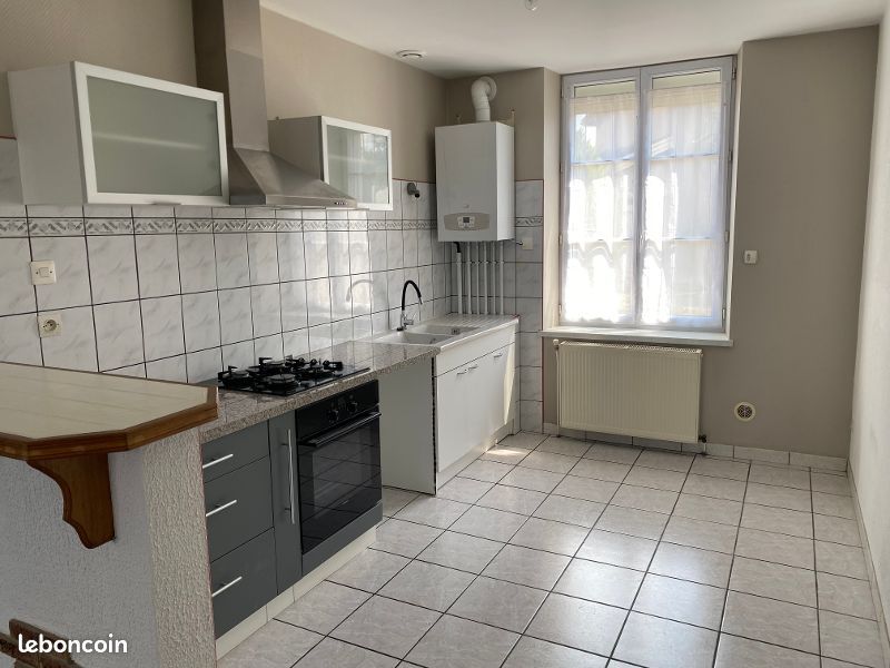 Appartement 3 pièces 56 m² · à Verdun · 56 m² · 560 €