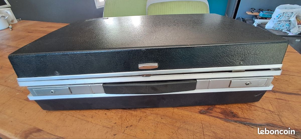 Attaché case valise vintage années 70 parfait etat avec clé (image 1)