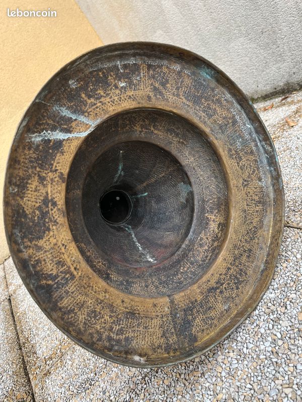 Superbe gueridon oriental laiton gravé (image 6)