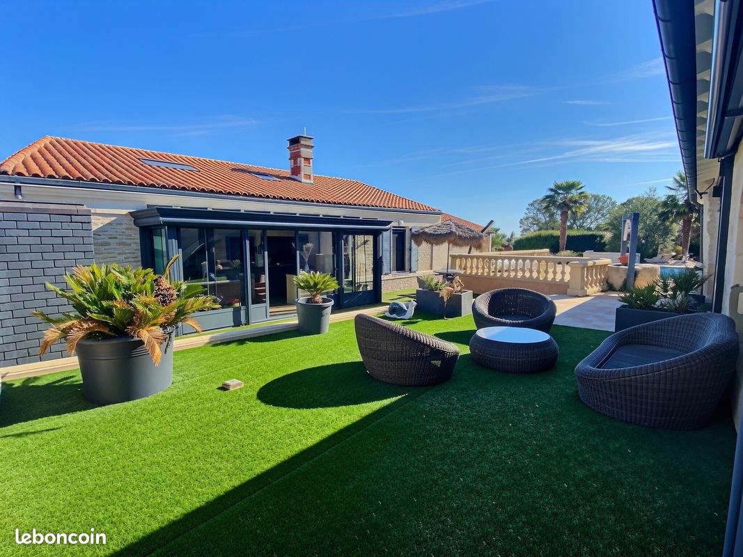 Maison 5 pièces 125 m² · à Genouillé · 125 m² · 399 000 €