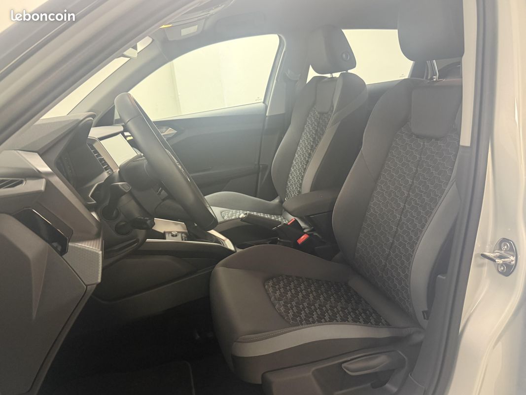 AUDI A1 Sportback 25 TFSI 95 ch S tronic 7 Design (image 13)
