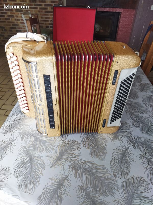 Accordeon crucianelli (image 1)