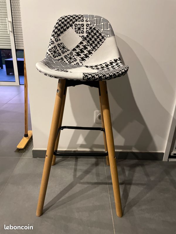Chaise haute bar (image 1)